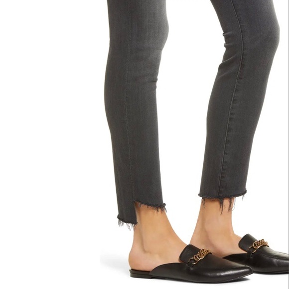 Low Rise Cropped & Frayed Hem - Picture 2 of 16